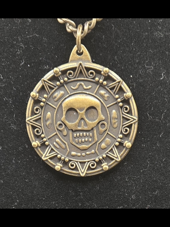 Disney Jewelry - Disney Pirate Skull Medallion Necklace Unisex 1½" Diameter 23" Long